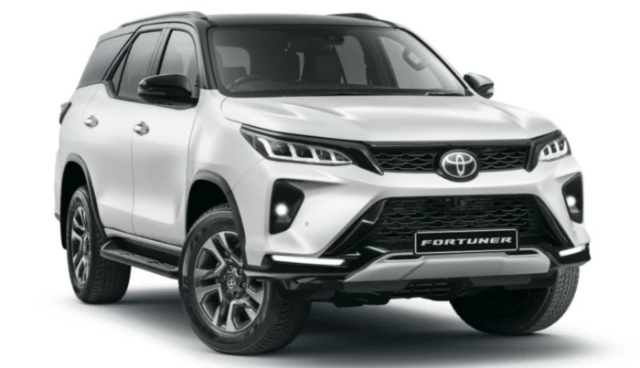 TOYOTA FORTUNER 2.4L DSL 4X4 AT - PDO1