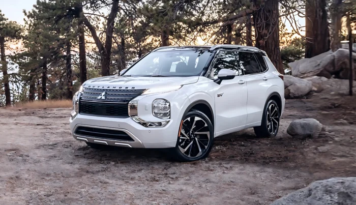 MITSUBISHI OUTLANDER 2.4 GLX AT-11