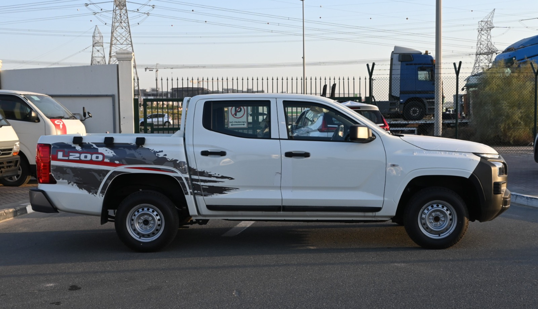 MITSUBISHI L200 DC PICKUP 4X4 PETROL MT1