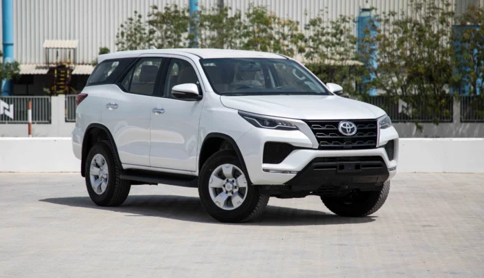TOYOTA FORTUNER 2.4L DSL 4X4 AT - PDO2