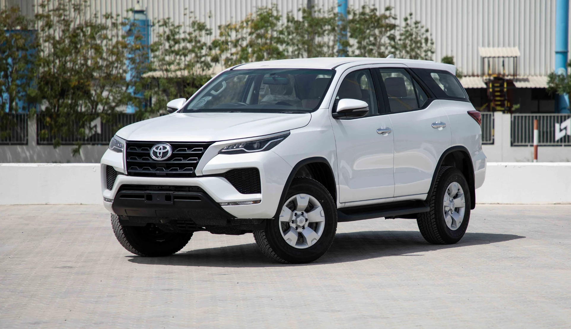 TOYOTA FORTUNER 2.4L DSL 4X4 AT - PDO2
