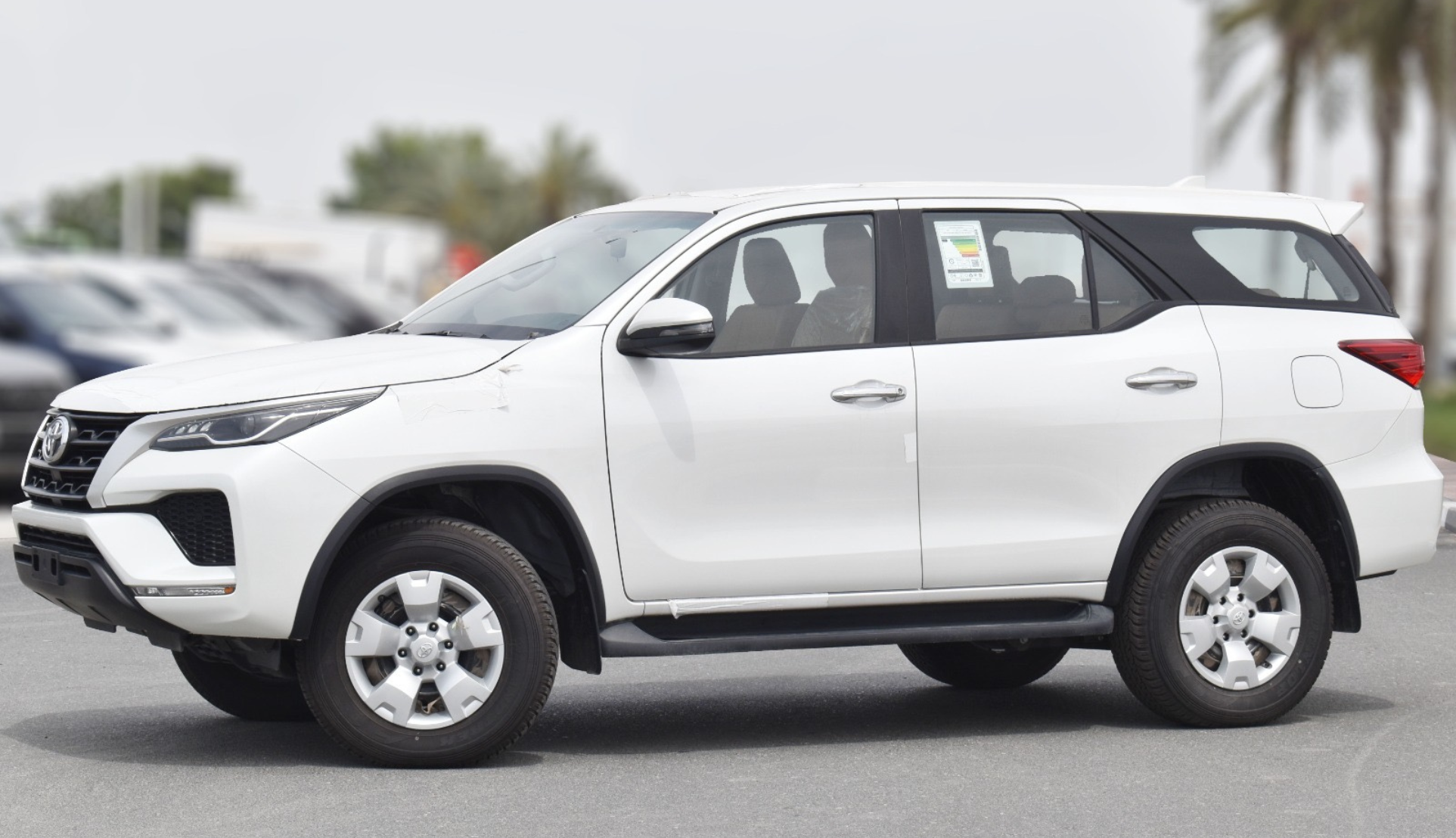 TOYOTA FORTUNER 2.4L DSL 4X4 AT - PDO3