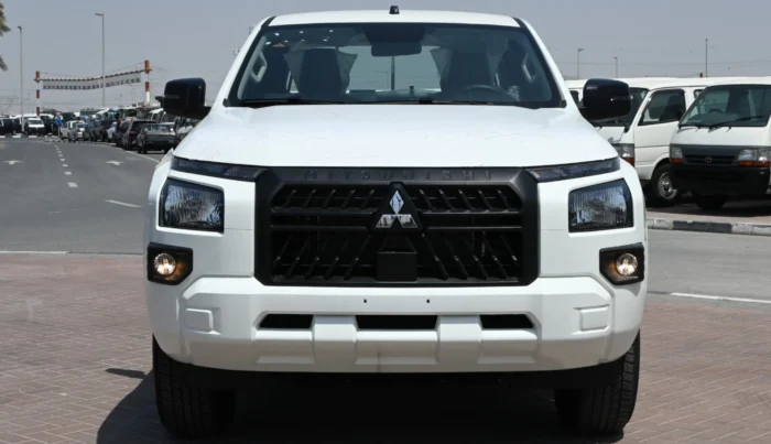 MITSUBISHI L200 2.4L DC 4X4 DSL MT3