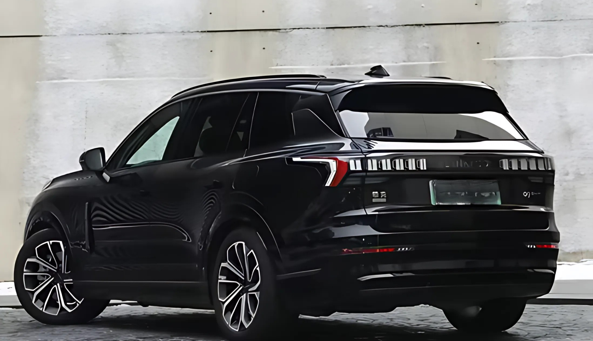 LYNK & CO 09 PRO 2.0L 4WD AT-14