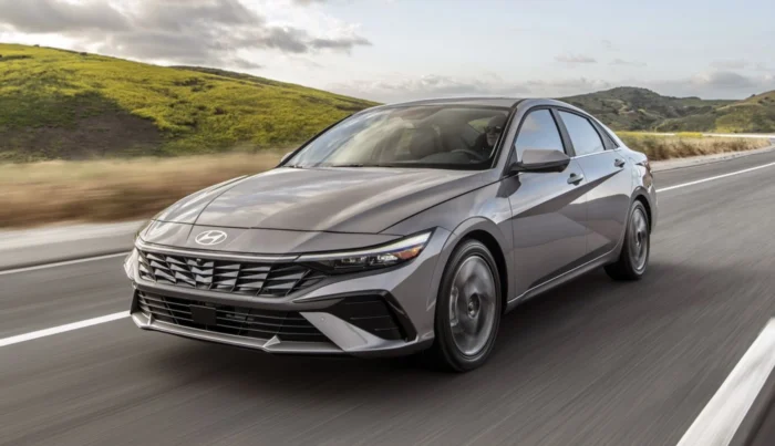 HYUNDAI ELANTRA 1.6LTR AT4