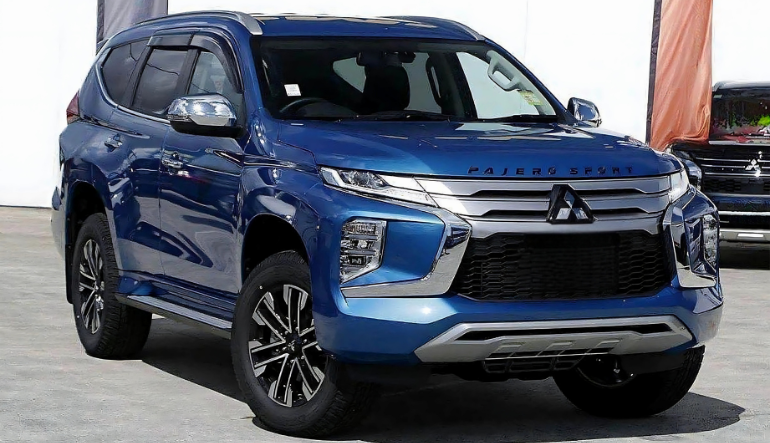 MITSUBISHI MONTERO SPORTS3